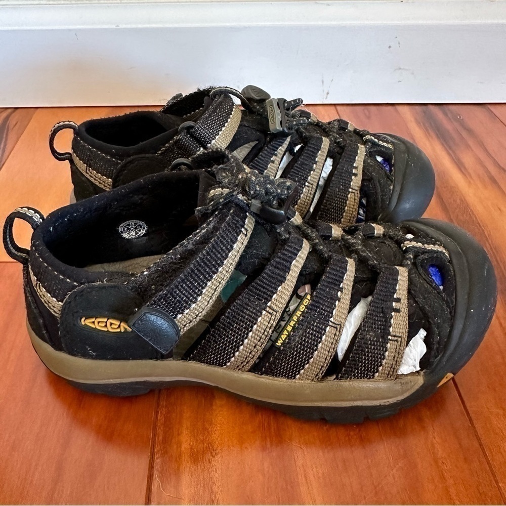 Keen Newport Waterproof Sandals Black Shoes Kid's Size 13